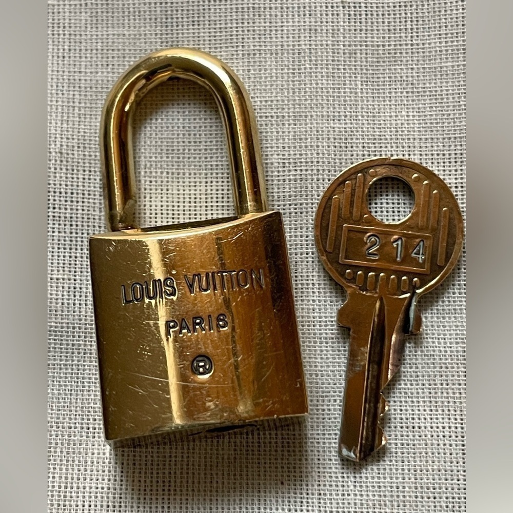 Louis Vuitton Vintage Rare Lock and Key 214